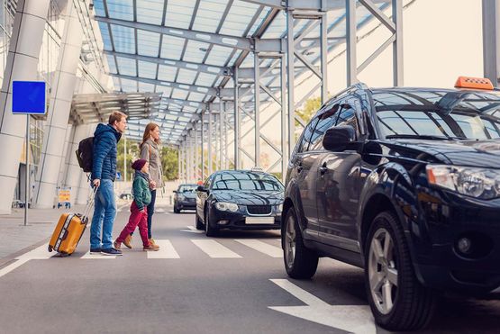 taxi pickup at airport